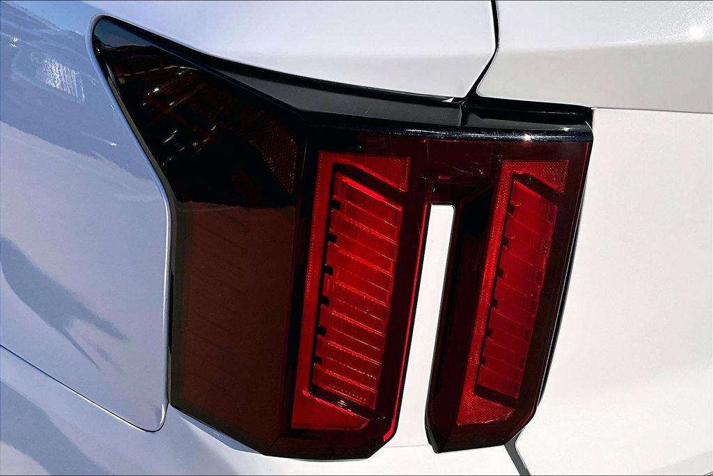 Used 2025 Kia Sorento LX image 38