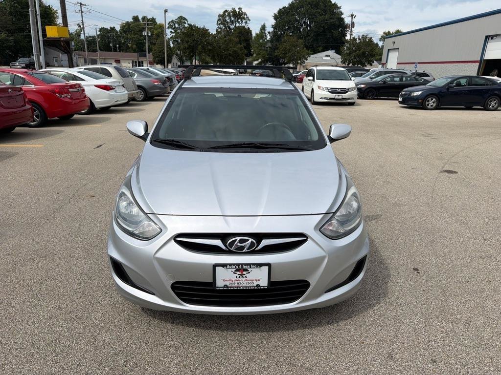 Used 2012 Hyundai Accent GS FWD image 3