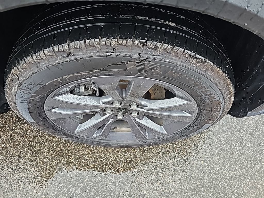 Used 2023 Ford Explorer XLT w/ Equipment Group 202A image 7