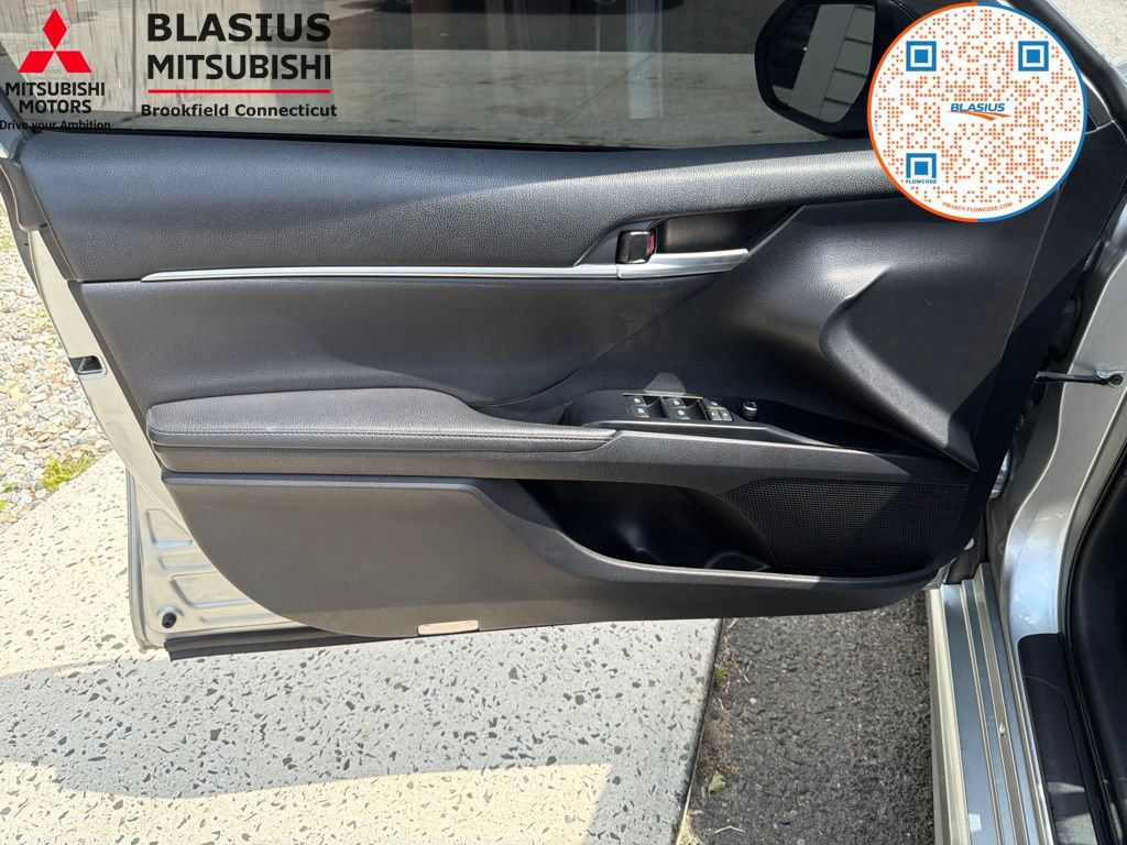 Used 2019 Toyota Camry XSE FWD image 21