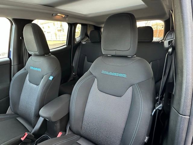 Used 2021 Jeep Renegade Latitude w/ Convenience Group FWD image 28