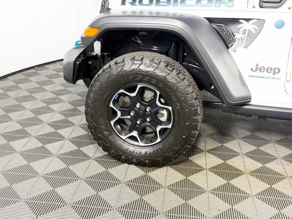 Used 2023 Jeep Wrangler Unlimited Rubicon 4xe AWD/4WD image 11