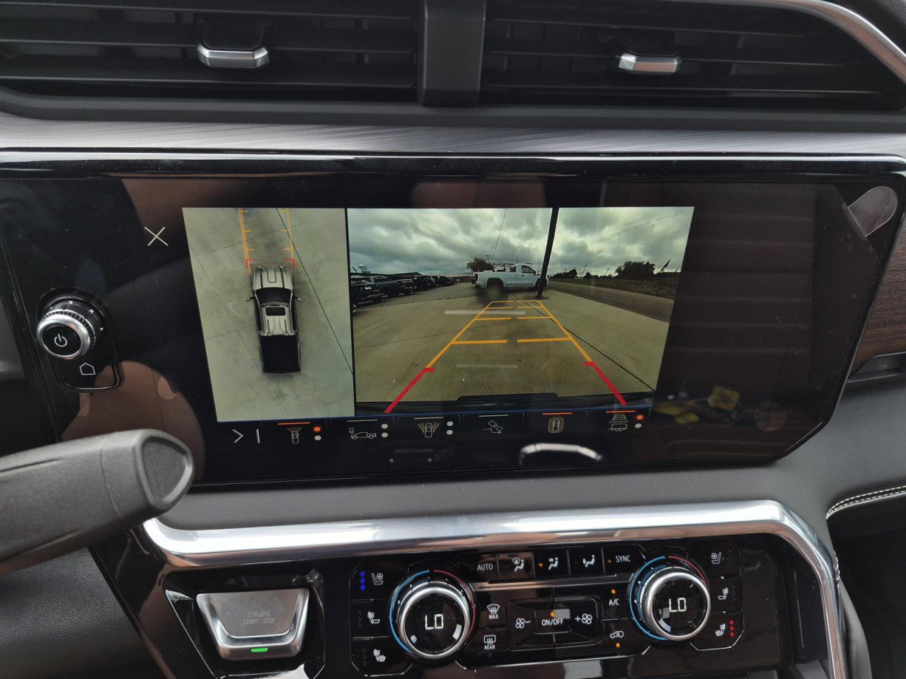 New 2026 GMC Sierra 2500 Denali Ultimate w/ Max Trailering Package image 25