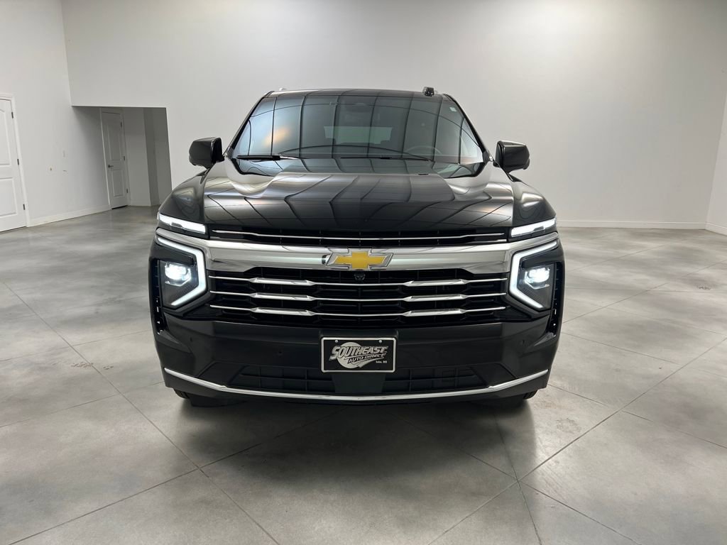 Used 2025 Chevrolet Tahoe LT image 2