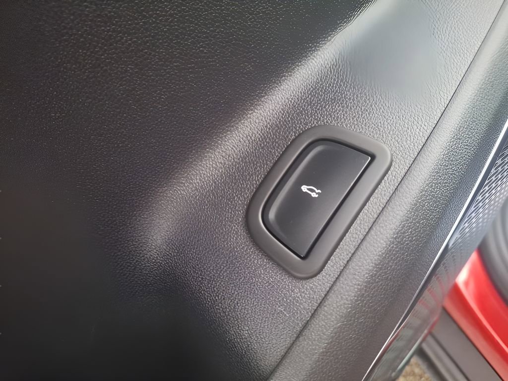 Used 2024 GMC Acadia AT4 w/ LPO, Floor Liner Package image 26