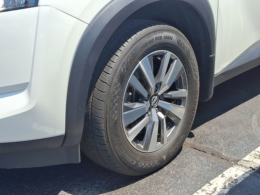 Used 2023 Nissan Pathfinder SL AWD/4WD image 5