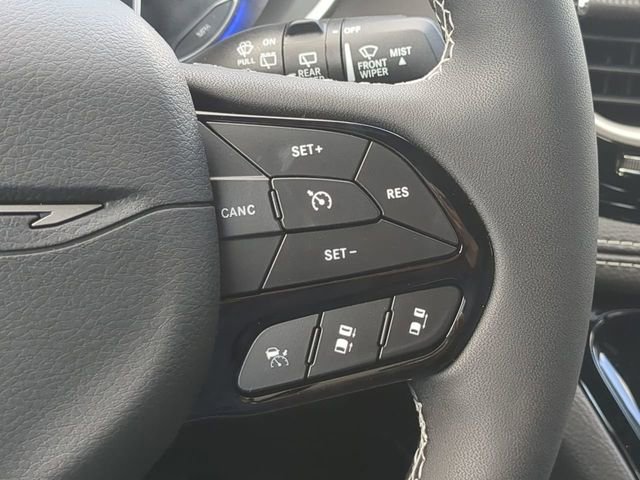 New 2027 Chrysler Pacifica Limited FWD image 33