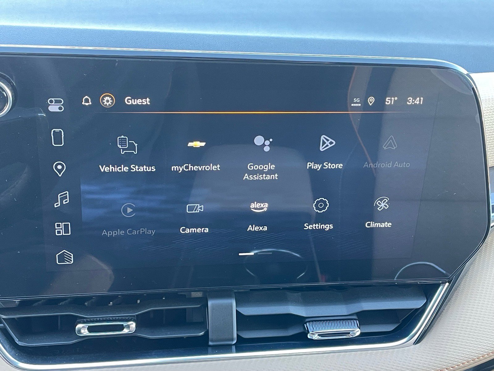 Used 2025 Chevrolet Equinox ACTIV w/ Convenience Package III image 12