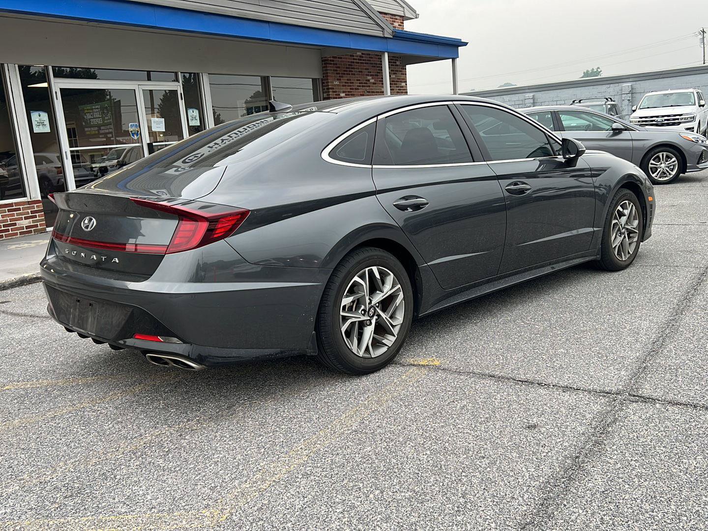 Certified 2022 Hyundai Sonata SEL w/ Convenience Package FWD image 4