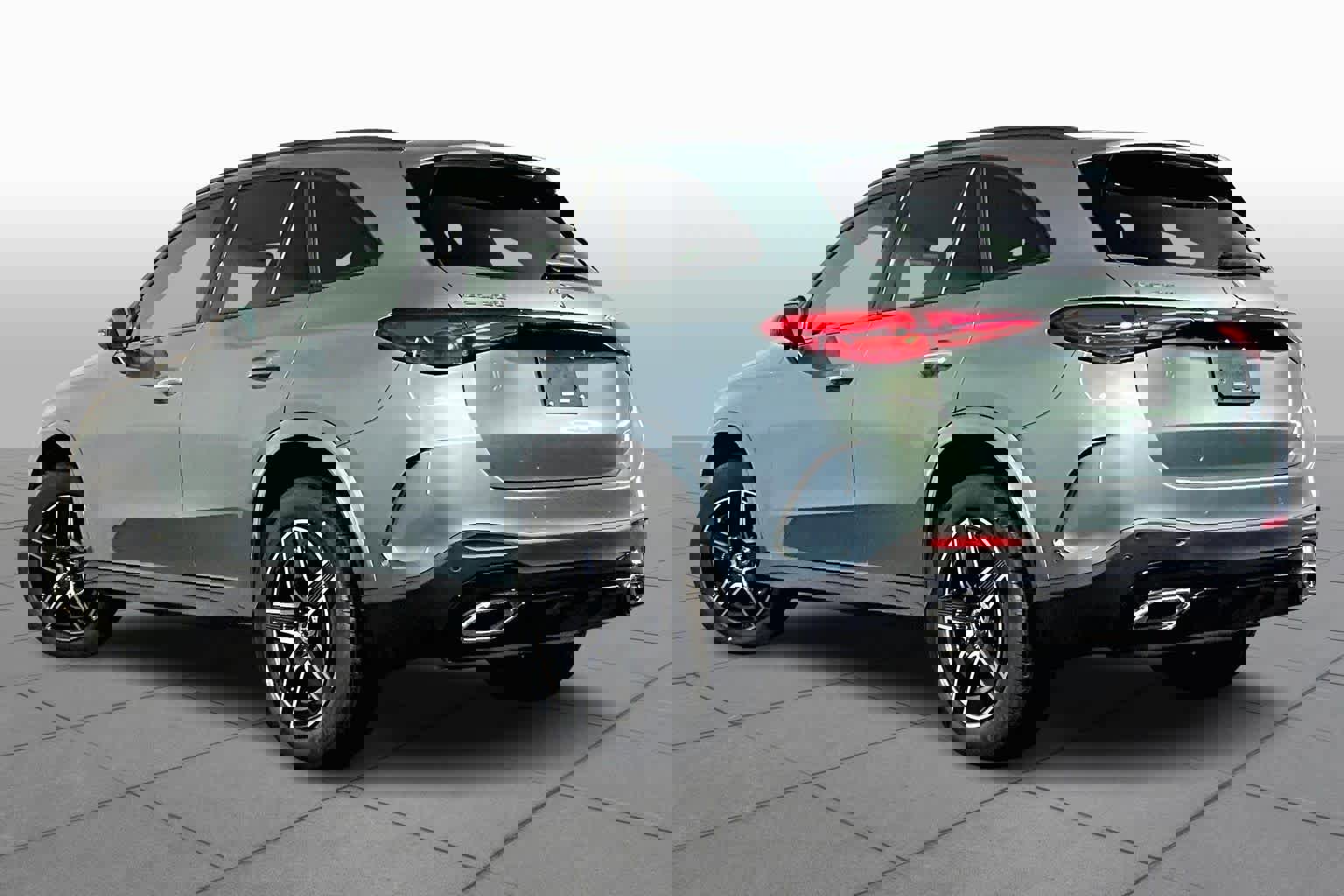 New 2026 Mercedes-Benz GLC 300 4MATIC image 3