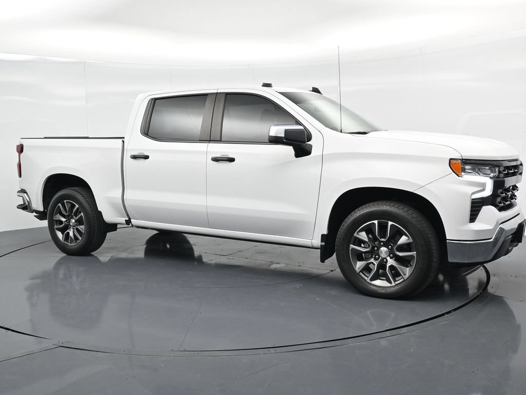 Used 2024 Chevrolet Silverado 1500 LT RWD image 9