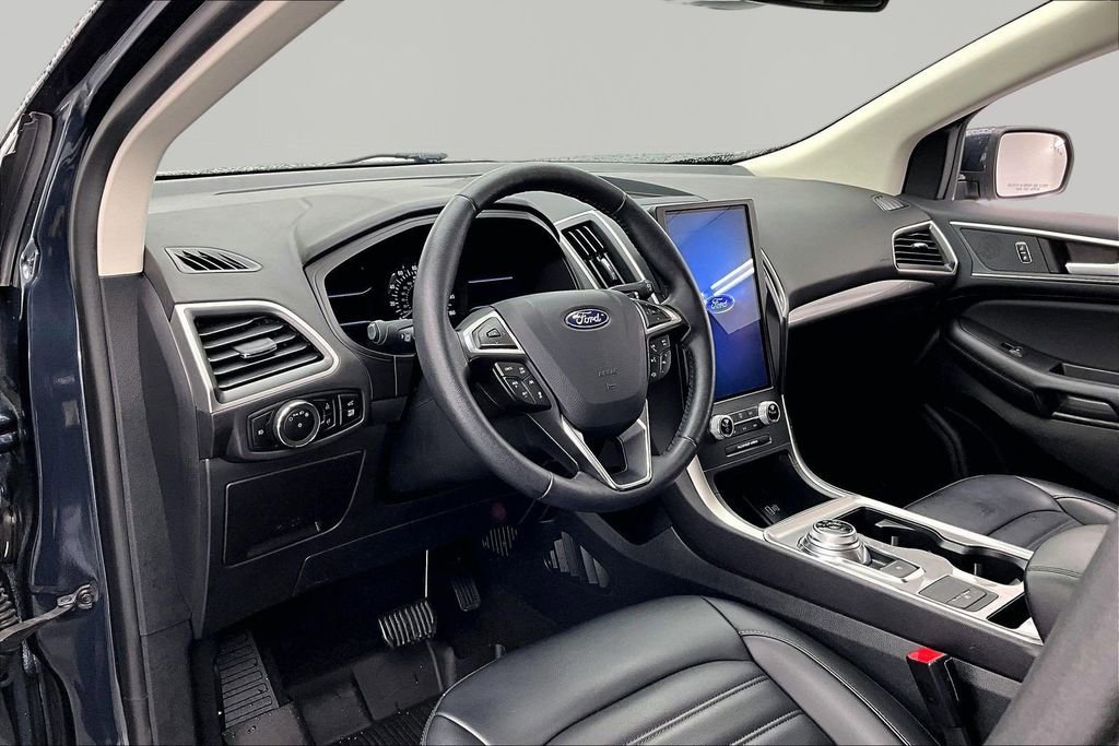 Certified 2024 Ford Edge SEL w/ Convenience Package AWD/4WD image 14