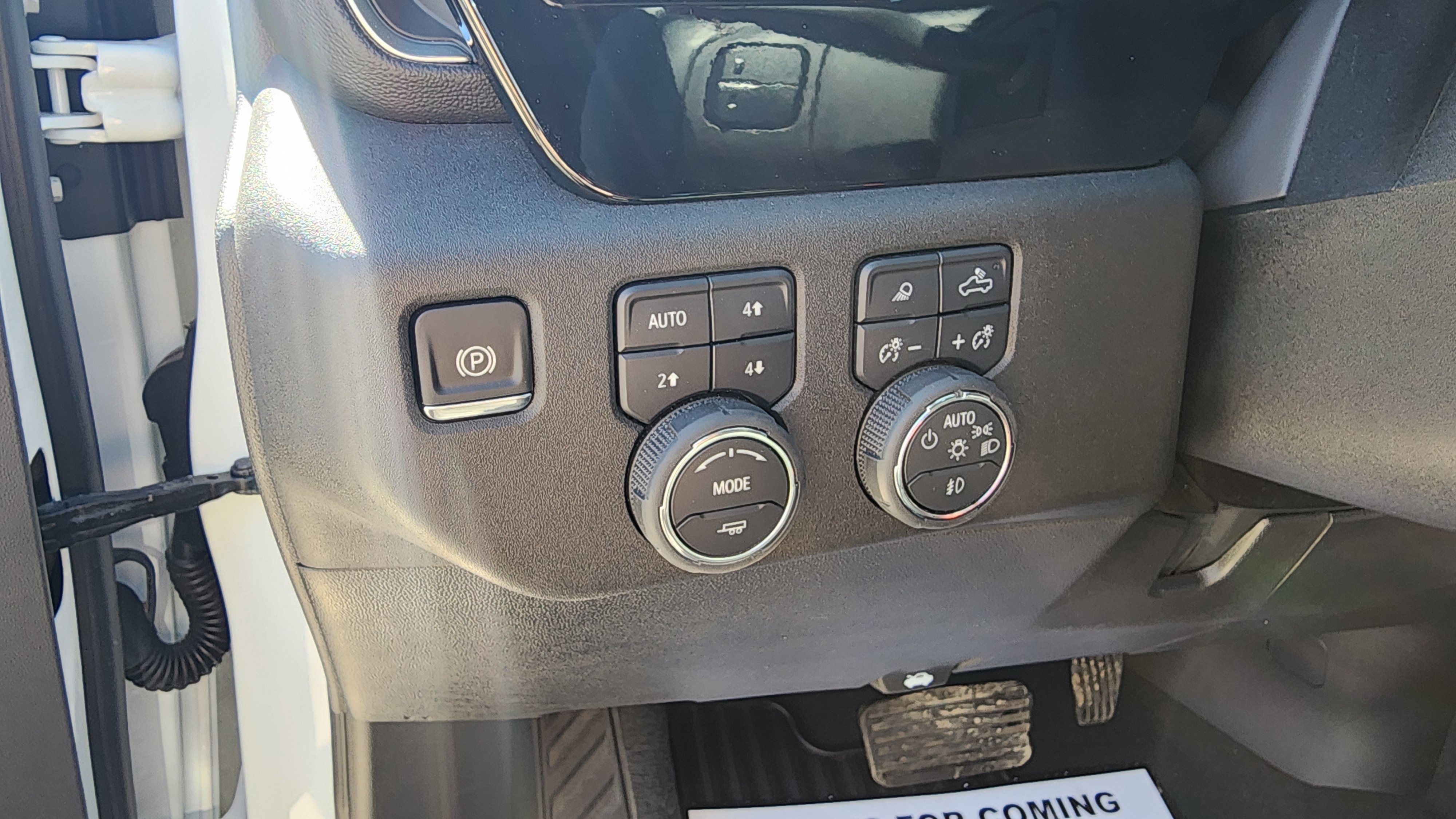 Certified 2025 Chevrolet Silverado 3500 LTZ image 15