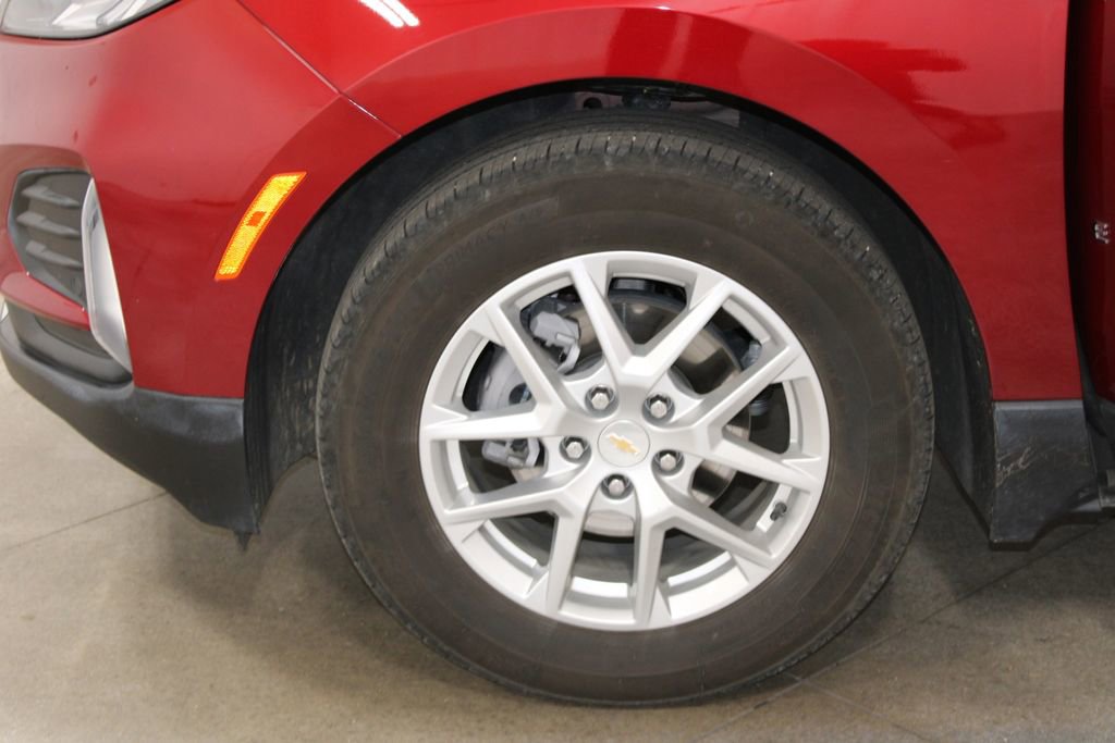 Used 2023 Chevrolet Equinox LT image 46