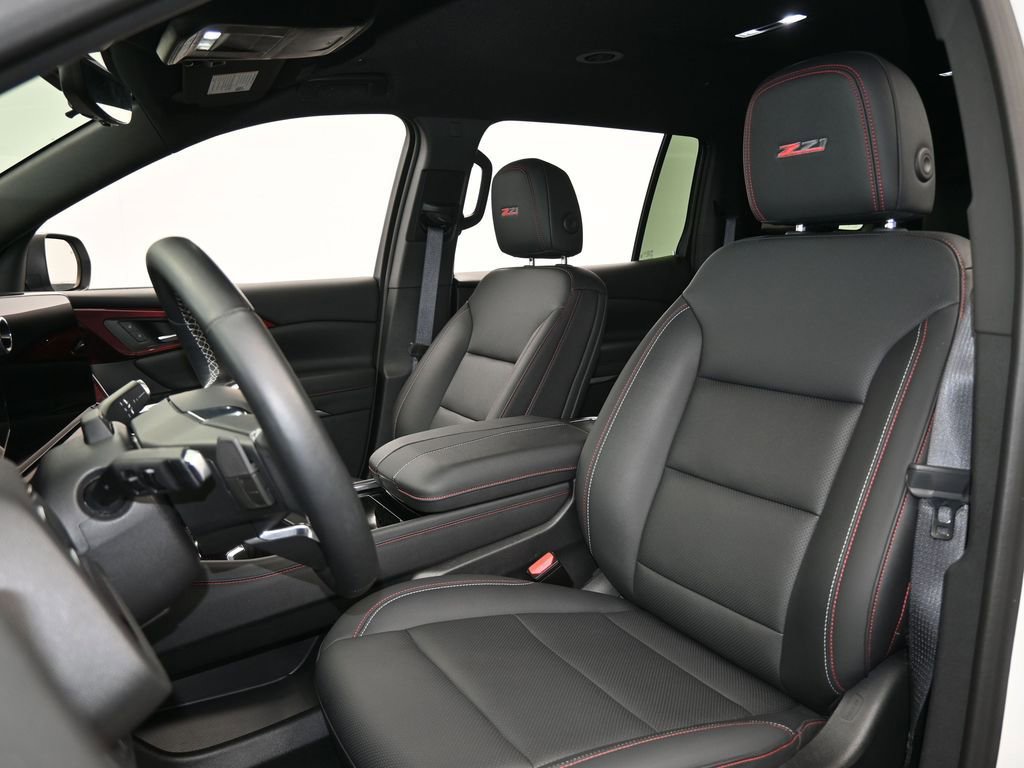 Used 2024 Chevrolet Traverse Z71 w/ Enhanced Driving Package image 10
