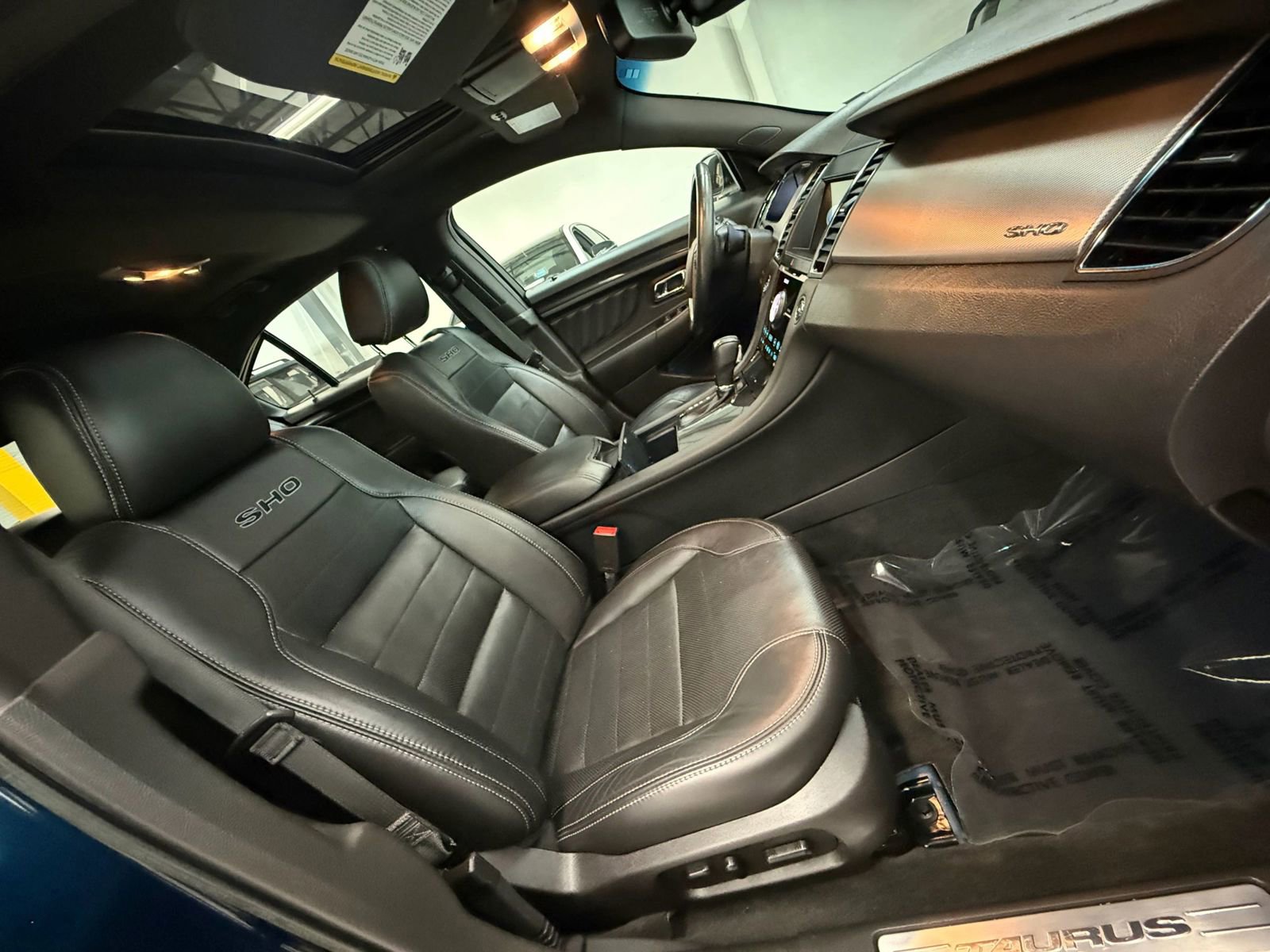 Used 2017 Ford Taurus SHO w/ Driver Assist Package image 24