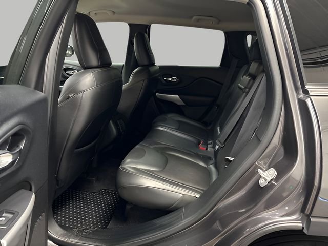 Used 2018 Jeep Cherokee Latitude Plus w/ Comfort/Convenience Group image 25