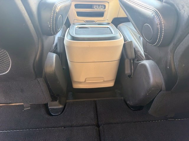 Used 2024 Chrysler Pacifica Touring-L FWD image 16