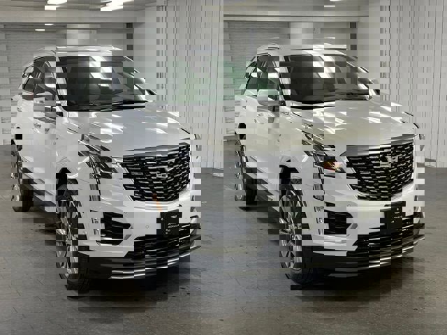 New 2026 Cadillac XT5 Premium Luxury w/ LPO, Floor Liner Package AWD/4WD image 7