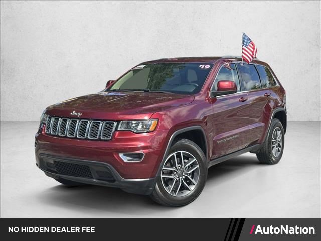 Used 2019 Jeep Grand Cherokee Laredo w/ 18" Wheel & 8.4" Radio Group AWD/4WD image 1