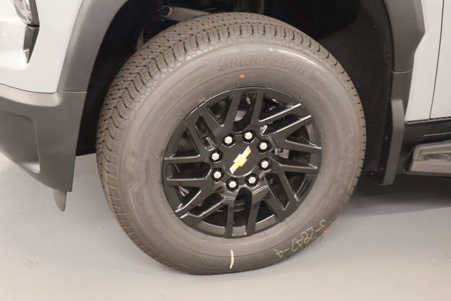 New 2026 Chevrolet Silverado EV LT image 7