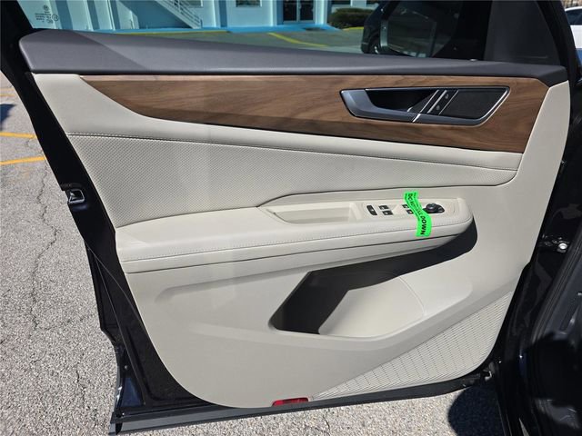 New 2026 Volkswagen Atlas SE image 11