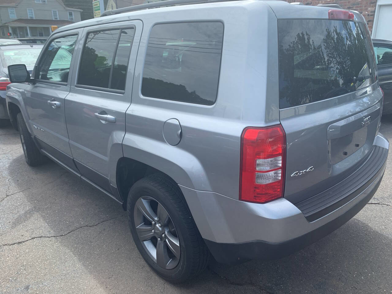 Used 2015 Jeep Patriot High Altitude AWD/4WD image 6