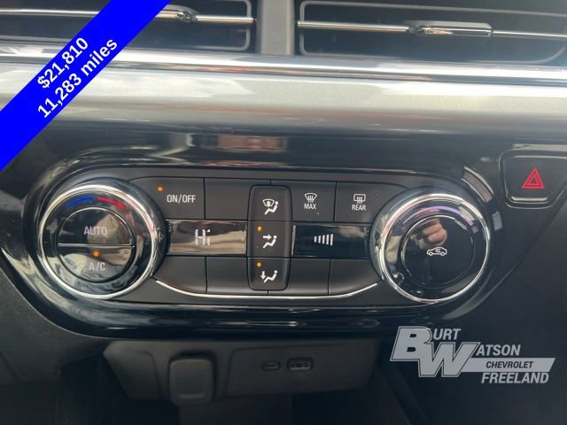 Used 2025 Chevrolet Trax LT image 16