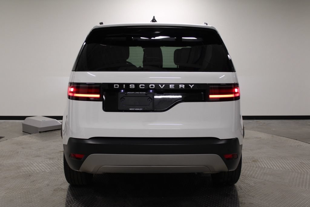 Used 2025 Land Rover Discovery S AWD/4WD image 6