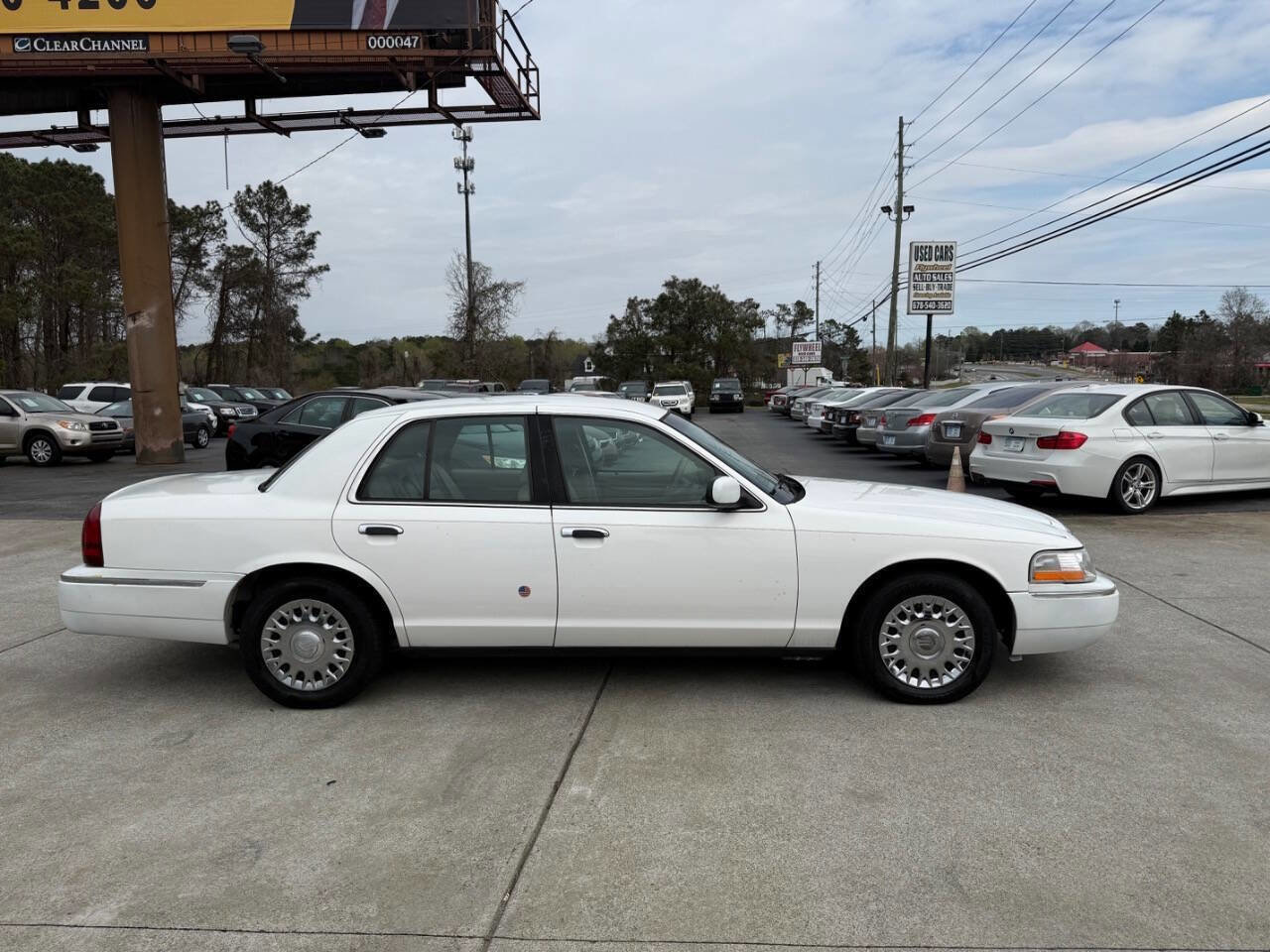 Used 2003 Mercury Grand Marquis GS image 8