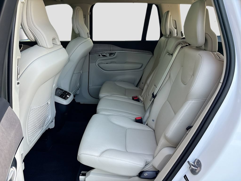 Used 2023 Volvo XC90 B6 Core w/ Protection Package Premier AWD/4WD image 21
