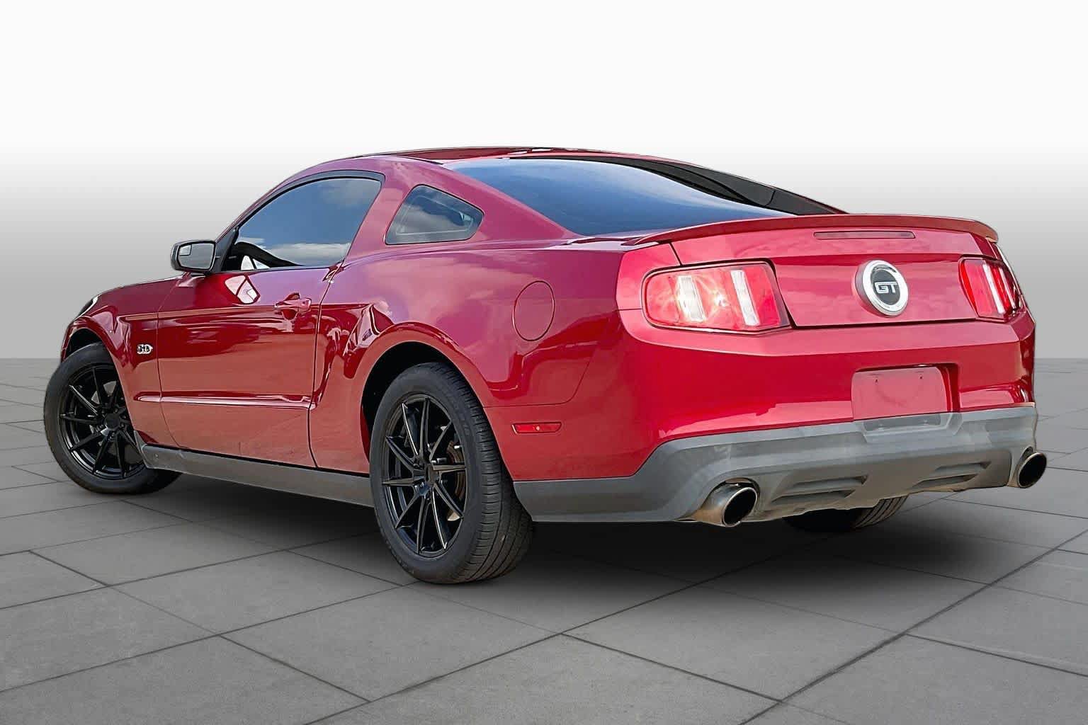 Used 2011 Ford Mustang GT Premium w/ Security Pkg RWD image 10