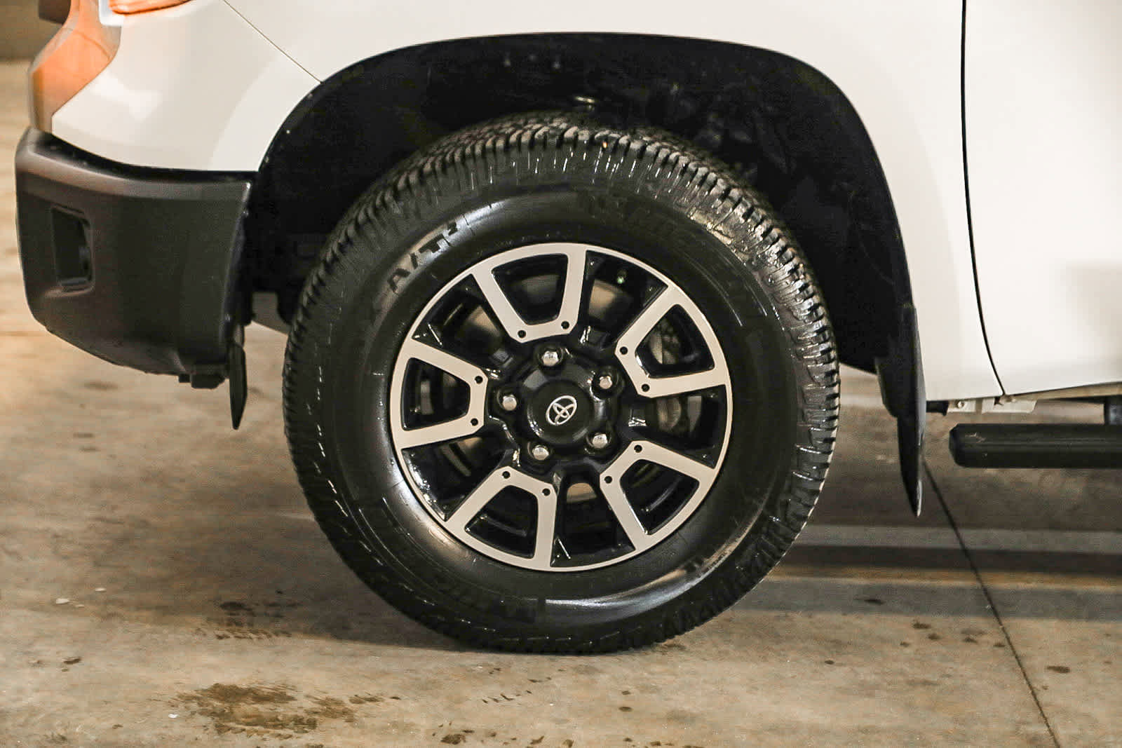 Certified 2017 Toyota Tundra SR image 10