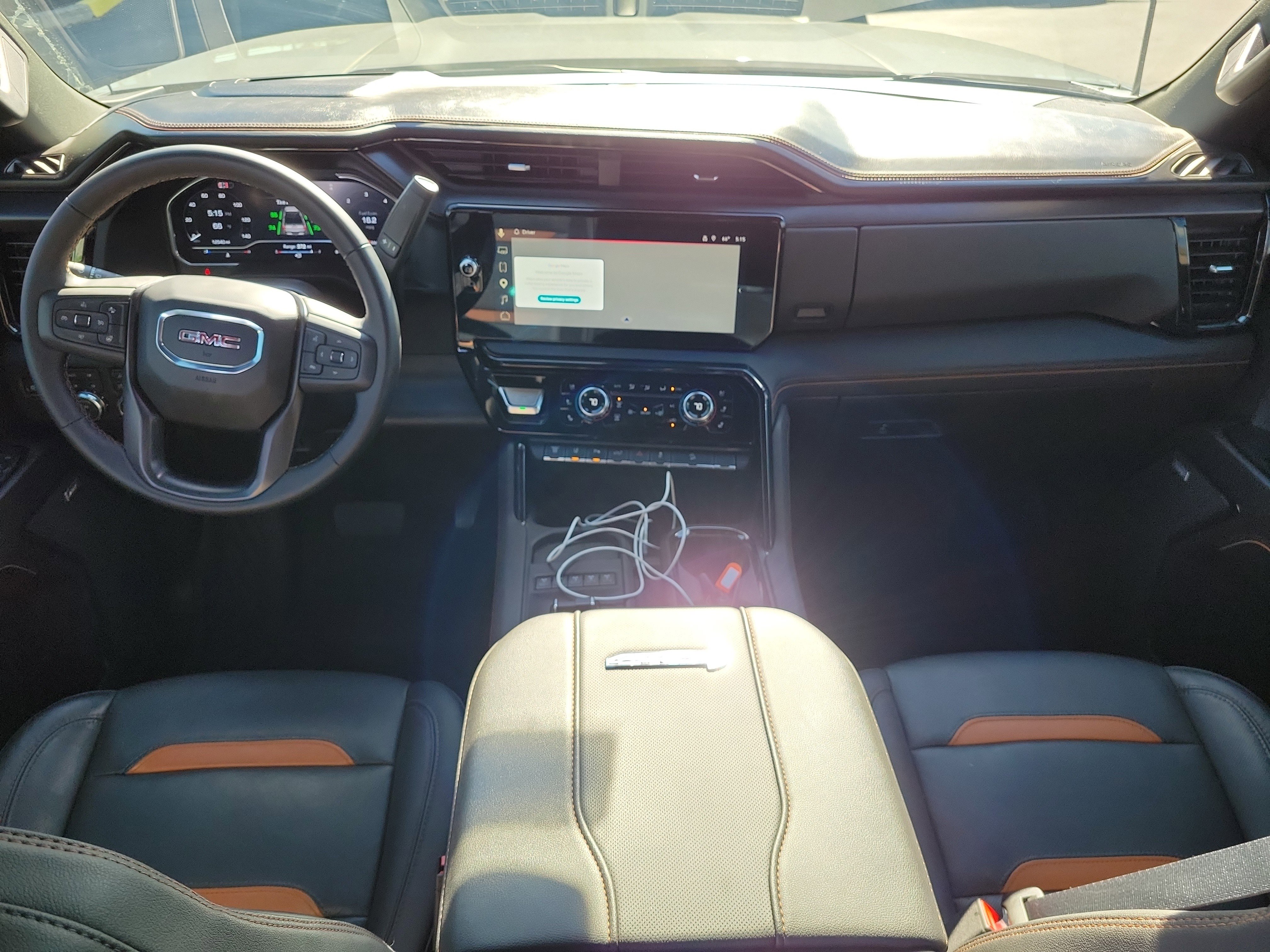 Used 2025 GMC Sierra 3500 AT4 w/ AT4 Premium Plus Package image 9