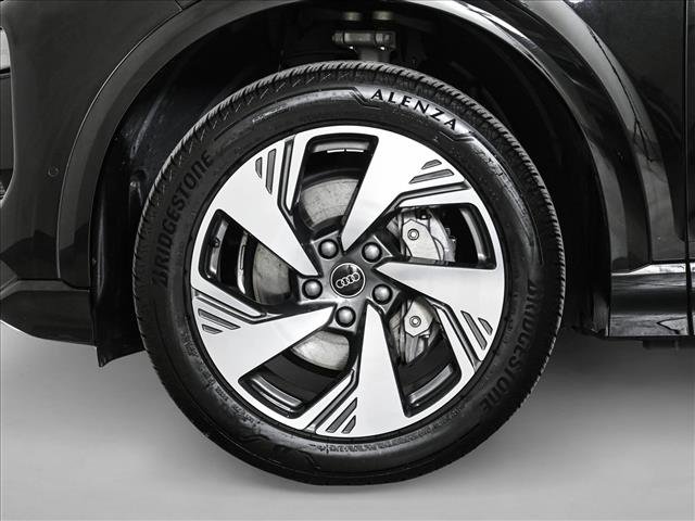 Certified 2025 Audi Q6 e-tron Premium Plus w/ Premium Plus image 25