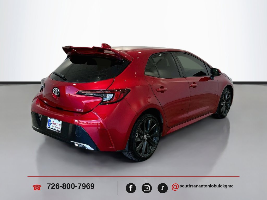 Used 2025 Toyota Corolla XSE FWD image 8