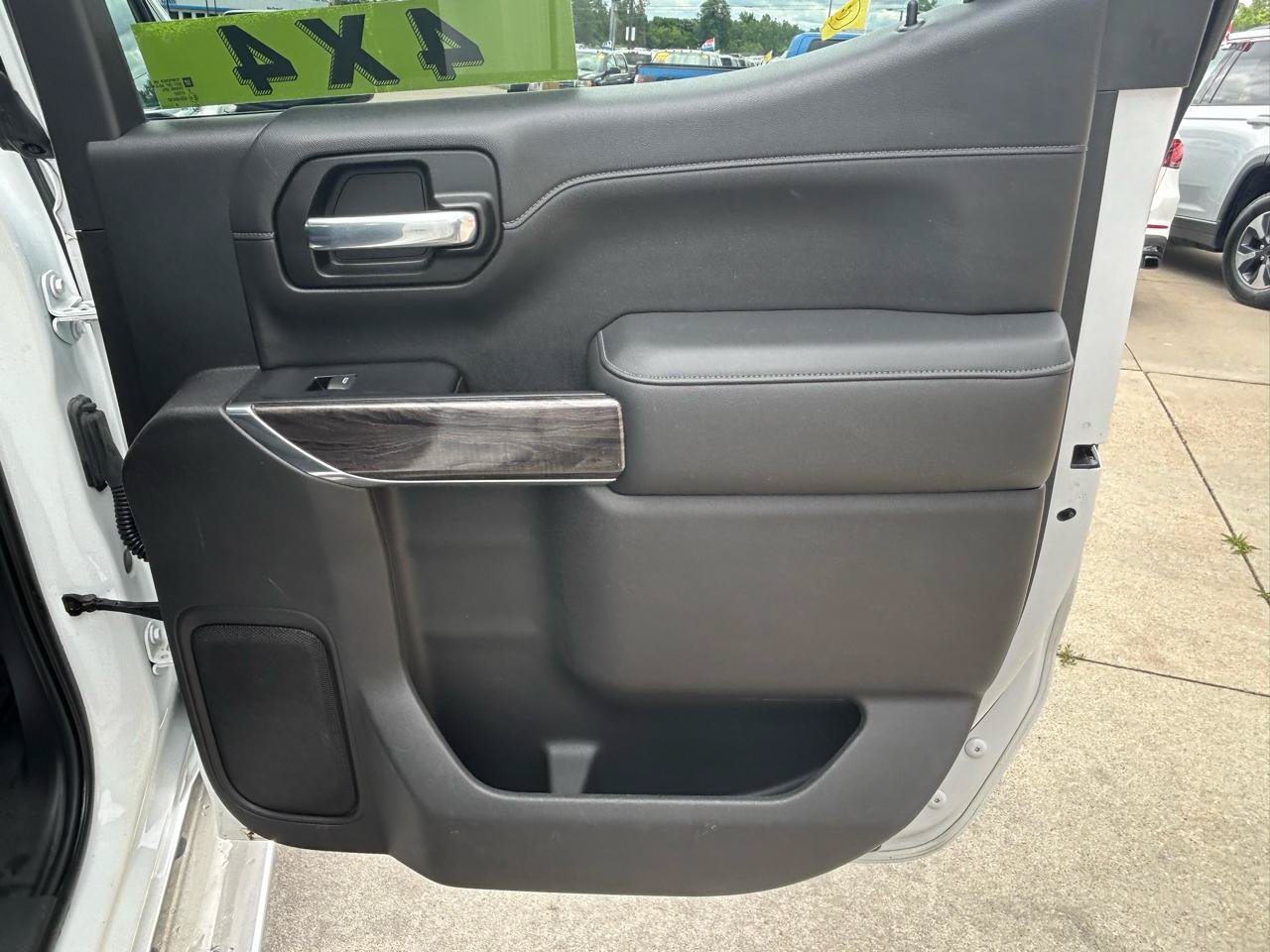 Used 2020 Chevrolet Silverado 1500 LTZ AWD/4WD image 15