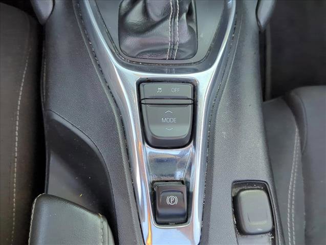 Used 2017 Chevrolet Camaro LT w/ RS Package image 18