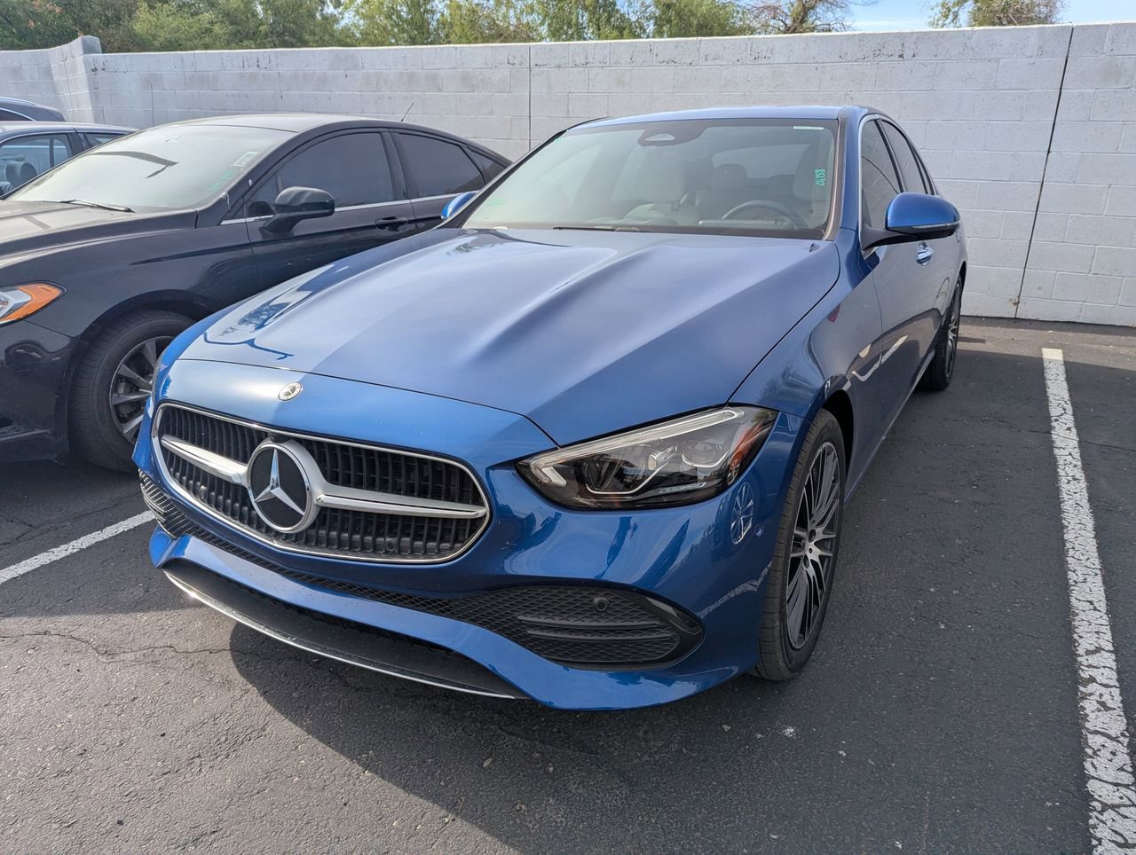Used 2023 Mercedes-Benz C 300 Sedan image 2