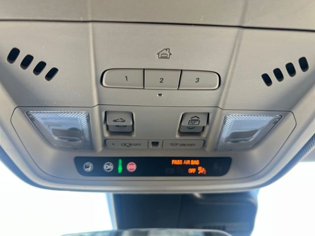 Certified 2021 Cadillac XT4 Premium Luxury w/ Driver Assist Package image 32