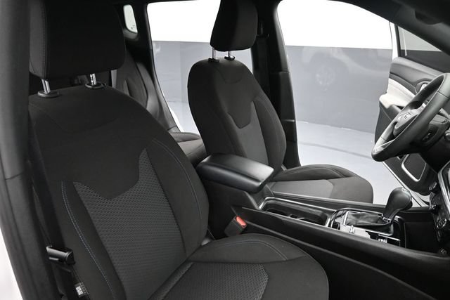 Used 2025 Jeep Compass Sport AWD/4WD image 19