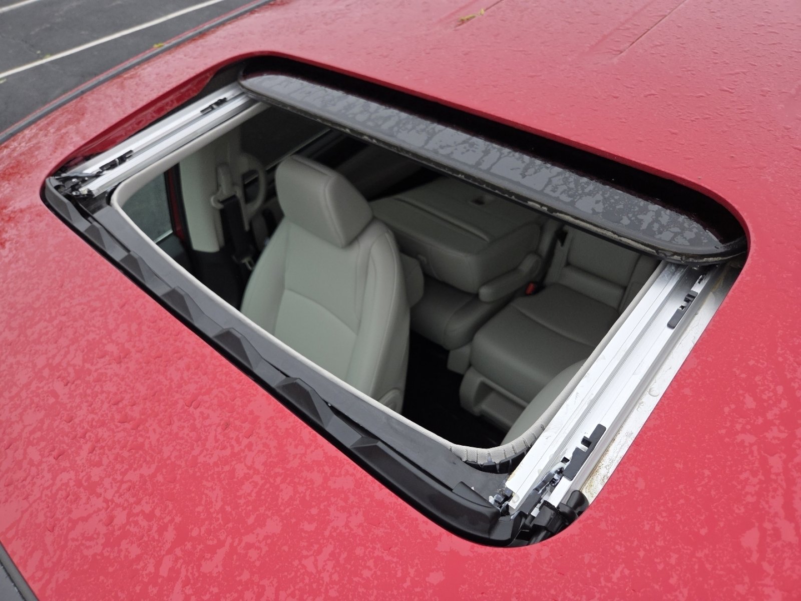 Certified 2025 Honda Odyssey EX-L image 4