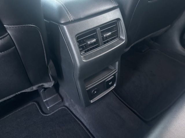 Used 2022 Ford Edge Titanium AWD/4WD image 15