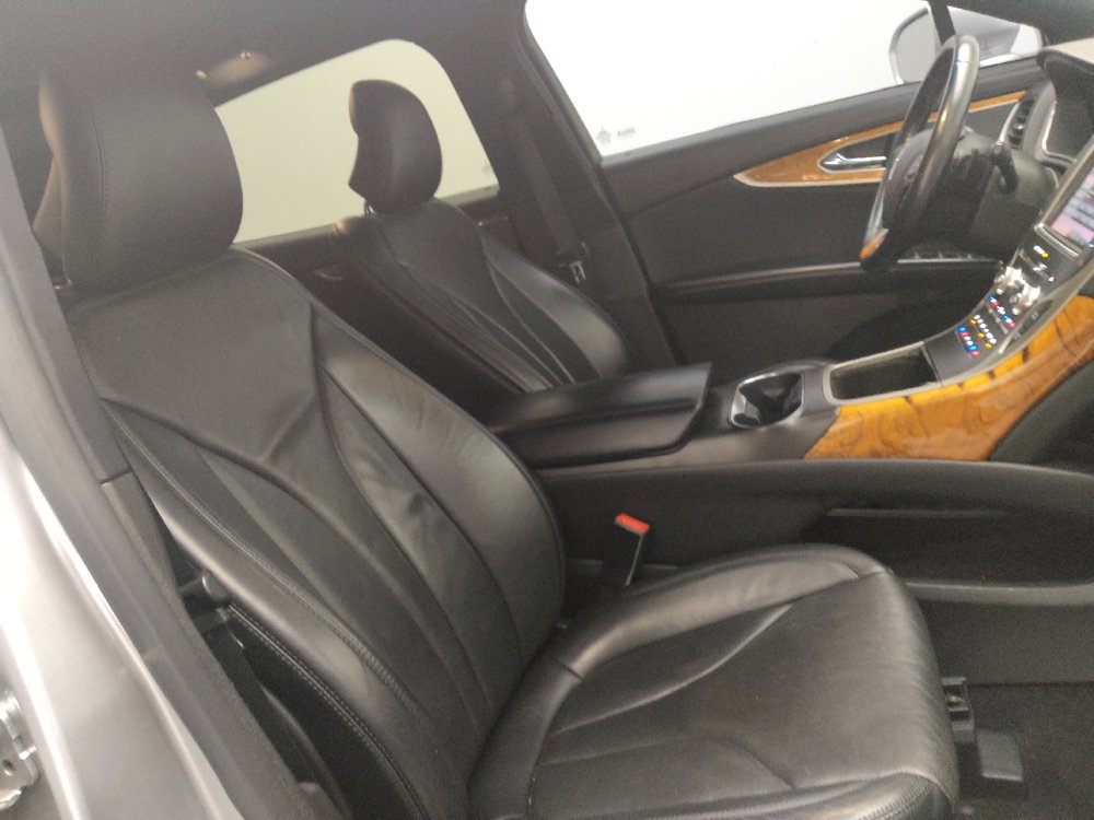 Used 2016 Lincoln MKX Reserve w/ Climate Package AWD/4WD image 21