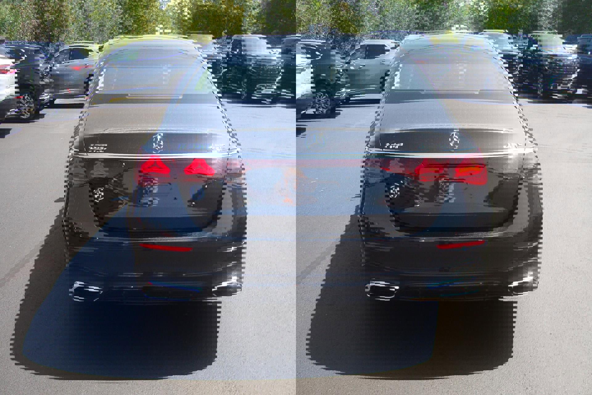 Used 2024 Mercedes-Benz E 350 4MATIC Sedan image 4