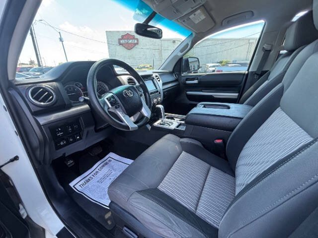 Used 2016 Toyota Tundra SR5 w/ SR5 Upgrade Package RWD image 12