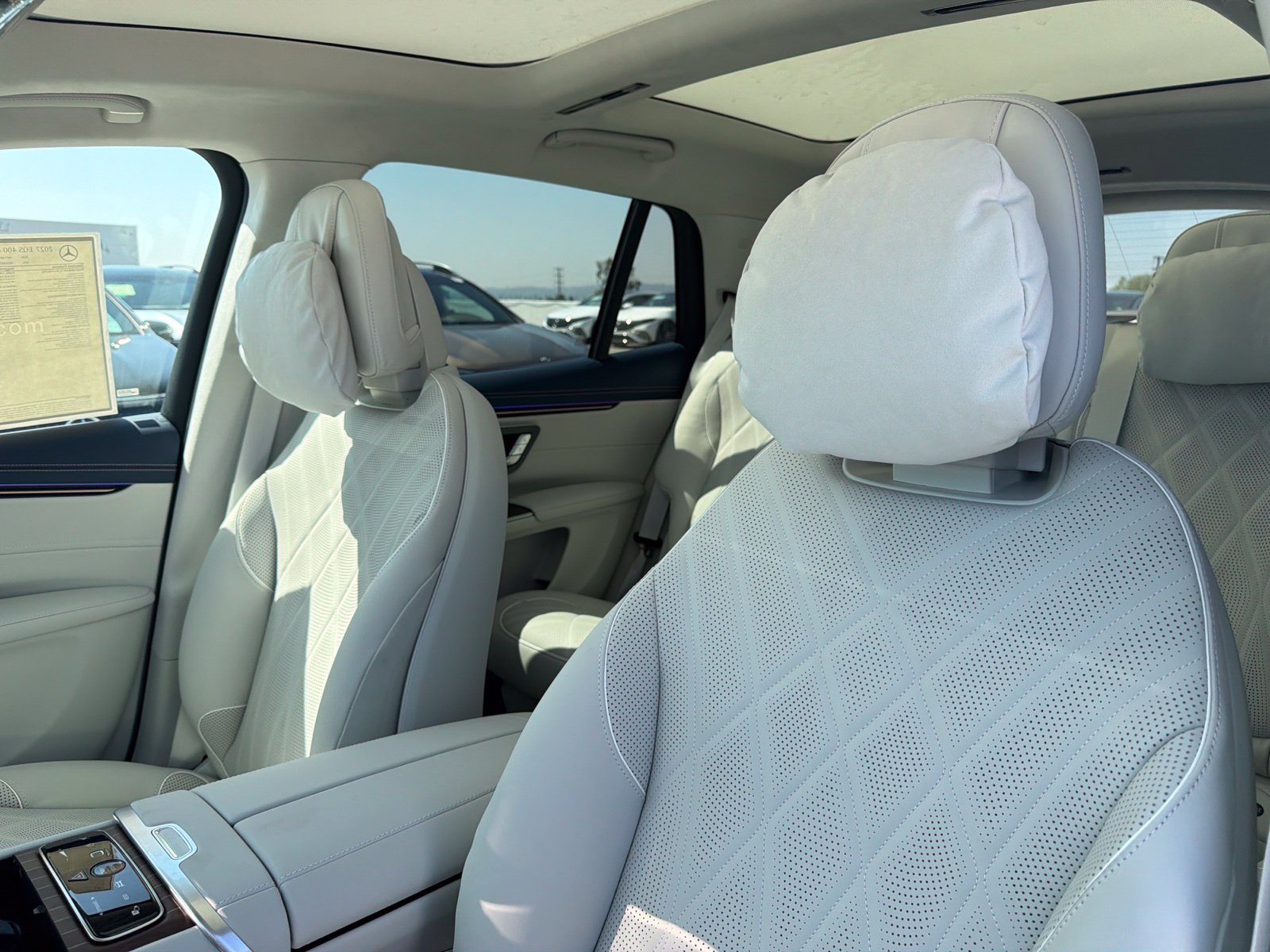 New 2027 Mercedes-Benz EQS 400 4MATIC SUV image 18