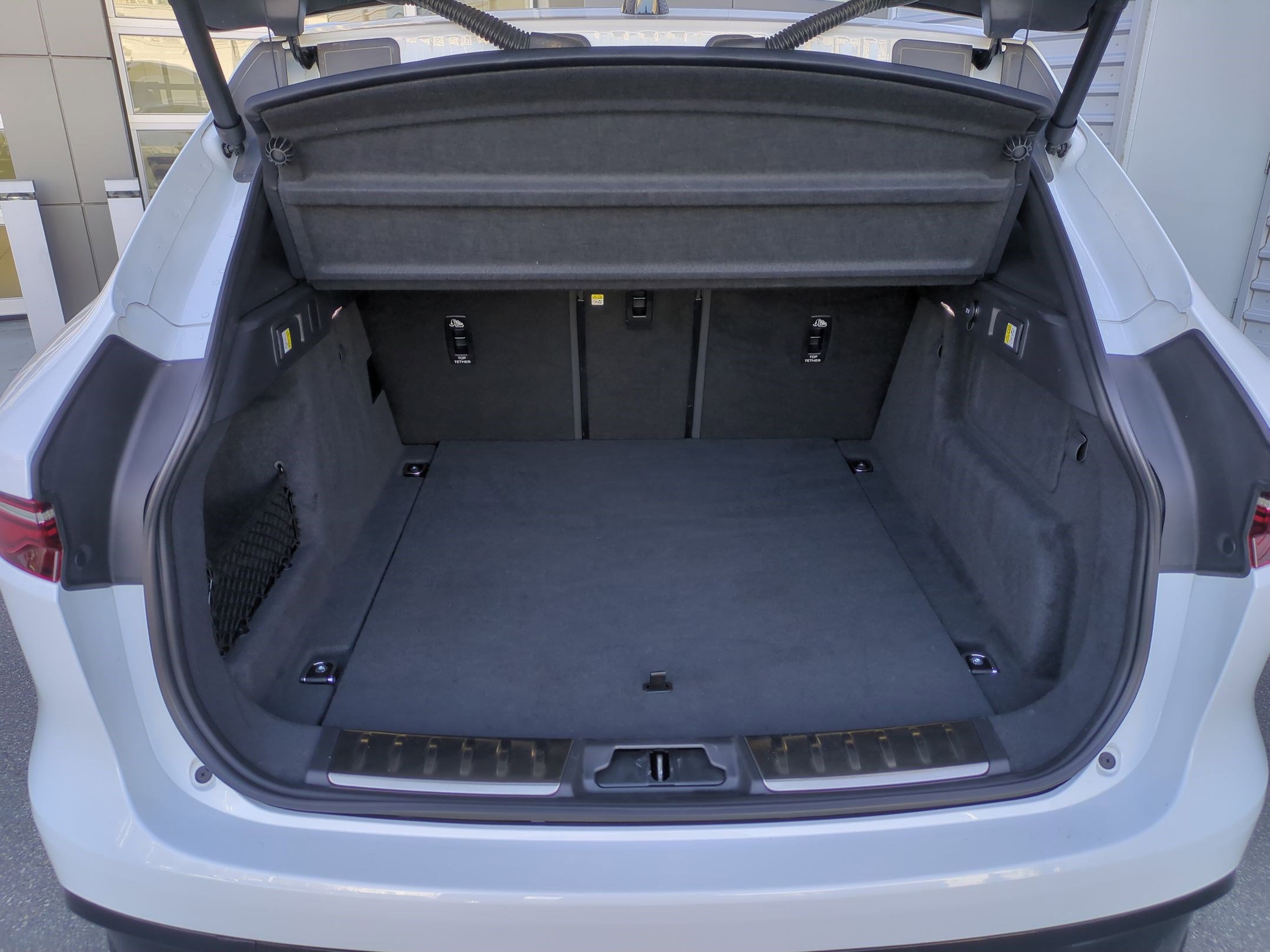 Used 2026 Jaguar F-PACE R-Dynamic S AWD/4WD image 28