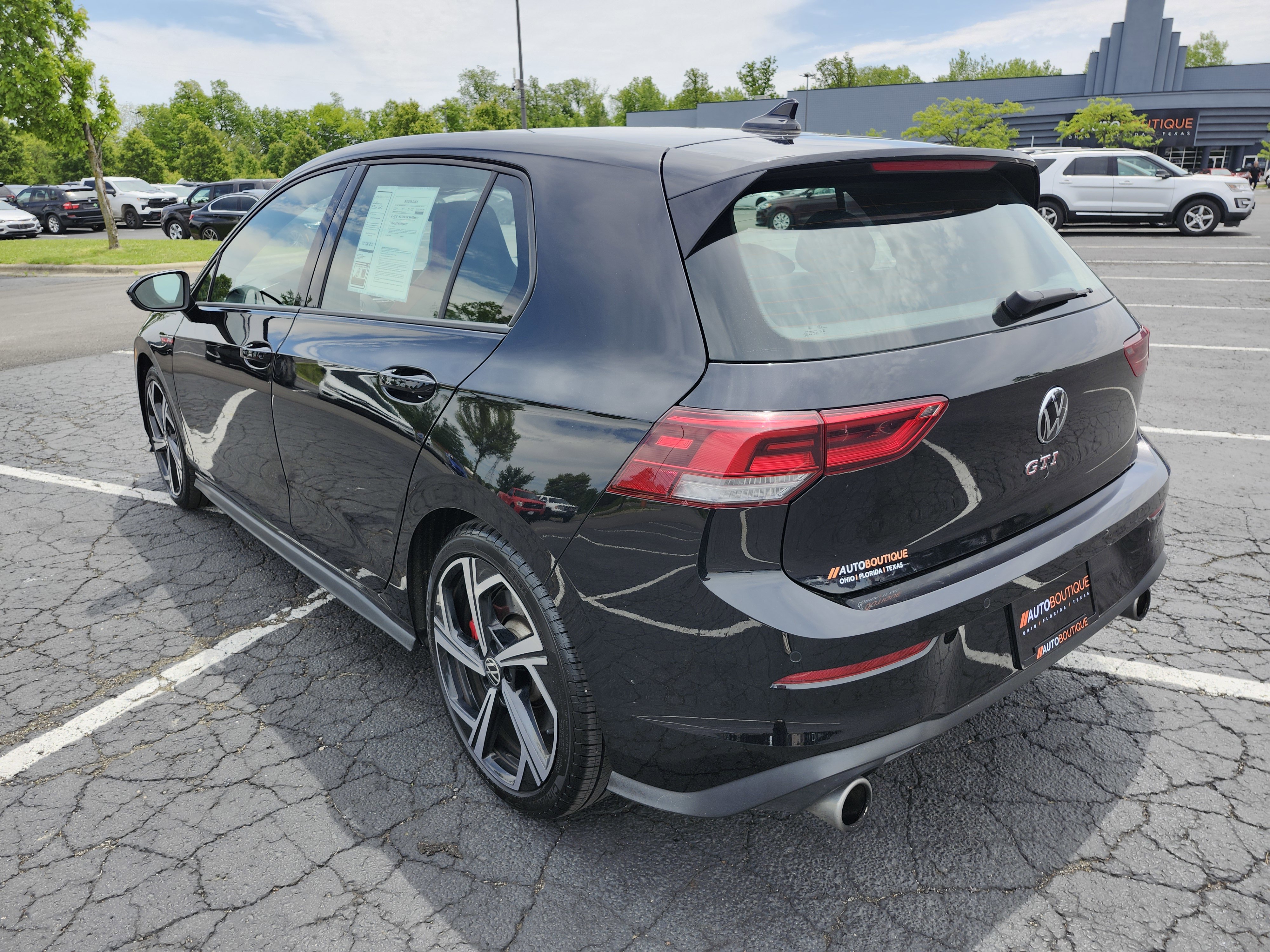 Used 2024 Volkswagen GTI SE FWD image 16