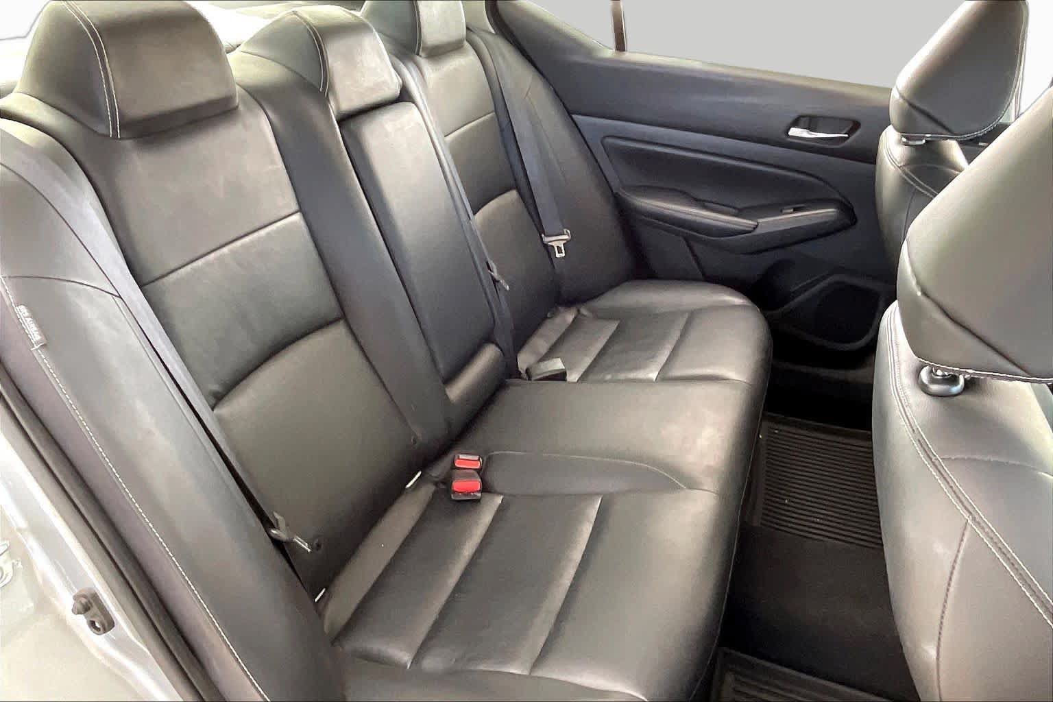 Used 2019 Nissan Altima 2.5 Platinum FWD image 18